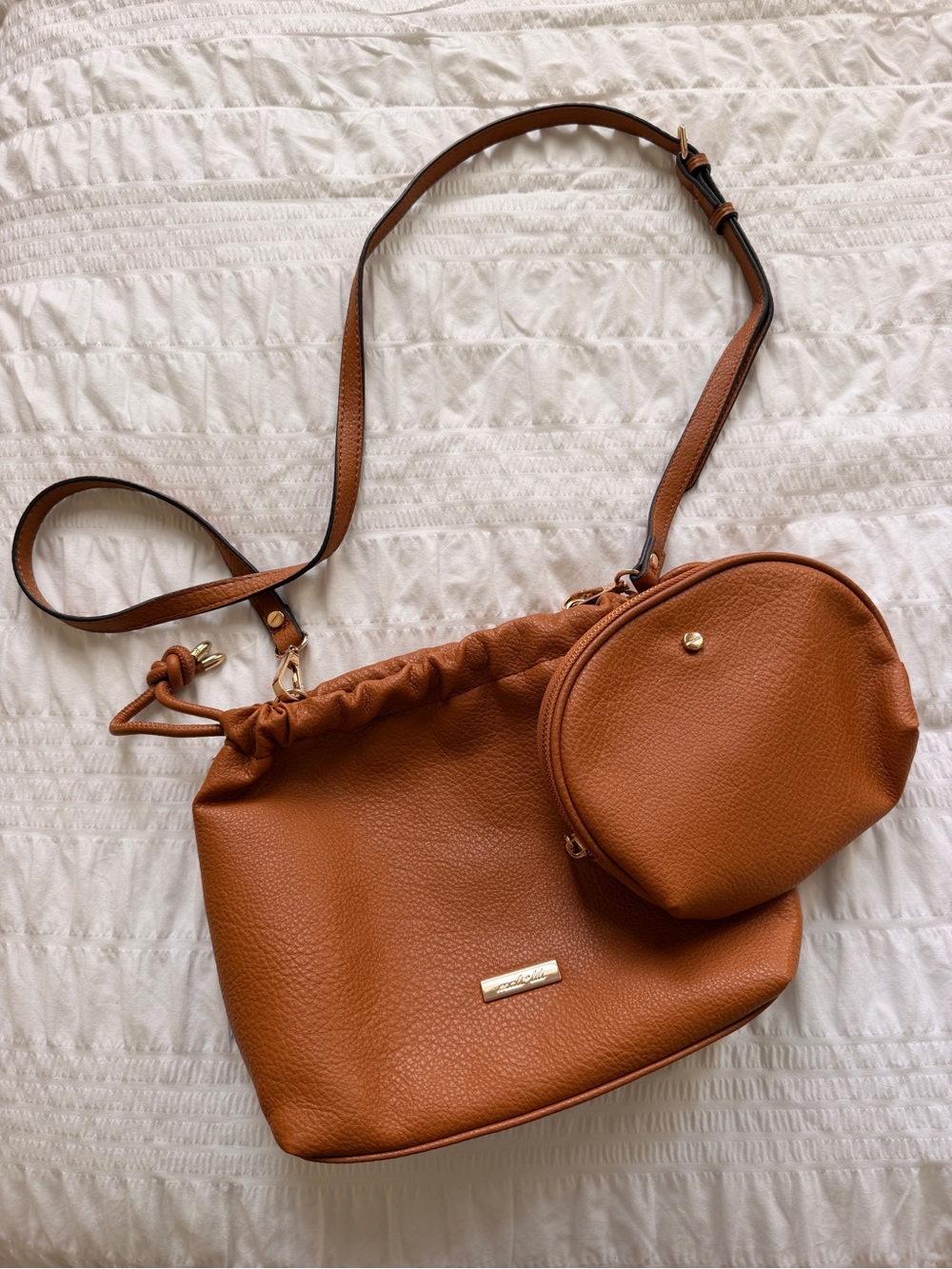 Mali + Lili Women’s Tan Drawstring Crossbody Bag with Matching Pouch - Picture 2 of 5